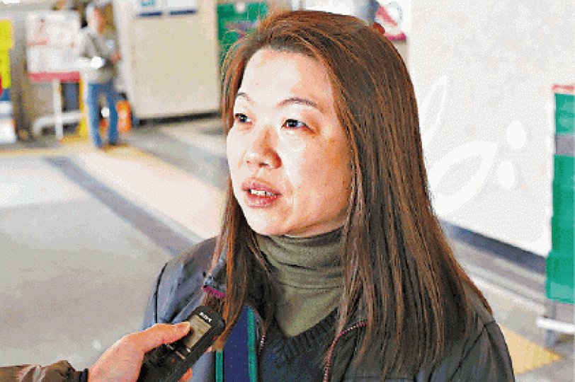【市民心聲】■藍先生:「有得揀,當然8字頭最好,7字頭仲可接受,4字頭就肯定唔揀。唔好聽嘛,死死聲。」
【市民心聲】■藍先生:「有得揀,當然8字頭最好,7字頭仲可接受,4字頭就肯定唔揀。唔好聽嘛,死死聲。」