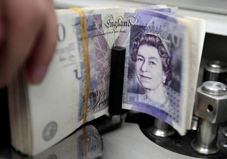 ■英鎊匯價昨勁彈逾1%至1.4,英鎊兌港元撲向「11算」。資料圖片
■英鎊匯價昨勁彈逾1%至1.4,英鎊兌港元撲向「11算」。資料圖片