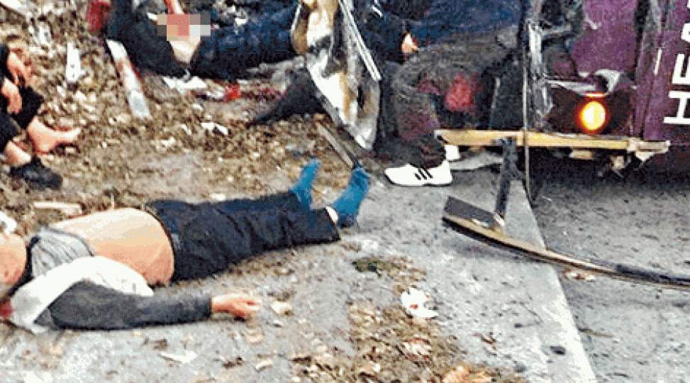 ■車禍後黃來生躺在路邊待救,被家屬從網上照片認出。
■車禍後黃來生躺在路邊待救,被家屬從網上照片認出。