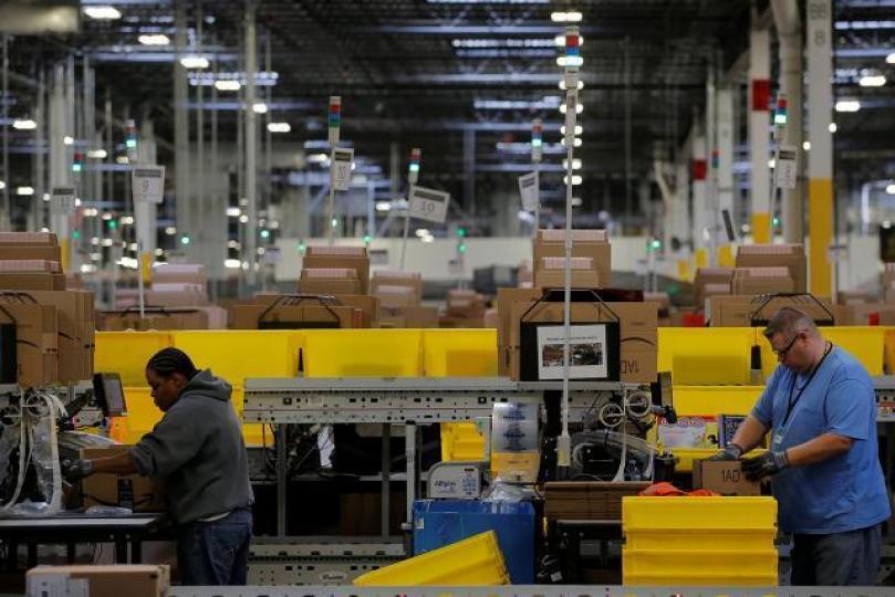 ■Amazon若發展速遞業務,相信首先會嘗試用各種方法去壓縮成本。 資料圖片 ■Amazon若發展速遞業務,相信首先會嘗試用各種方法去壓縮成本。 資料圖片