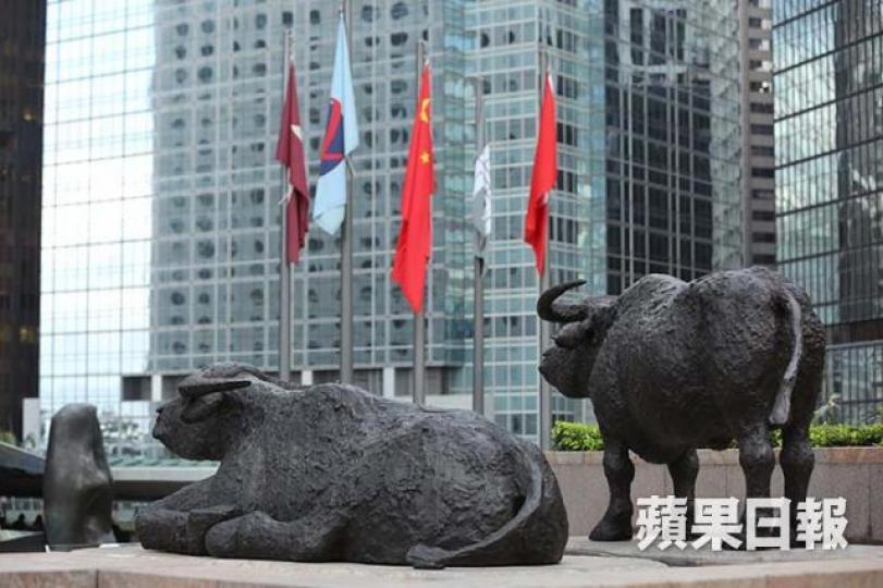 ■港股昨日由升轉跌,向上觀望重上三萬點關口的機會,支持參考29000點。 資料圖片
■港股昨日由升轉跌,向上觀望重上三萬點關口的機會,支持參考29000點。 資料圖片