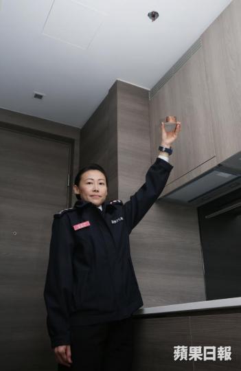 ■根據「2011年建築物消防安全守則」,設有開放式廚房的單位須安裝煙霧偵測器和消防花灑等消防裝置。
■根據「2011年建築物消防安全守則」,設有開放式廚房的單位須安裝煙霧偵測器和消防花灑等消防裝置。