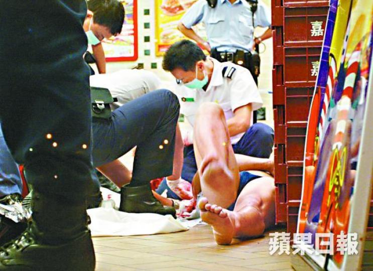 ■死者潘嘉恩08年於麥當勞快餐店內被圍毆,3日後不治。資料圖片
■死者潘嘉恩08年於麥當勞快餐店內被圍毆,3日後不治。資料圖片