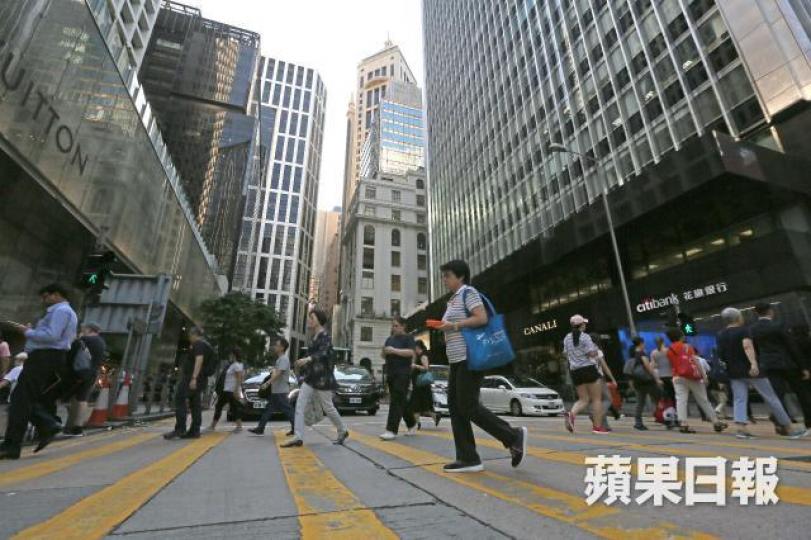 ■香港人口升破740萬。
■香港人口升破740萬。