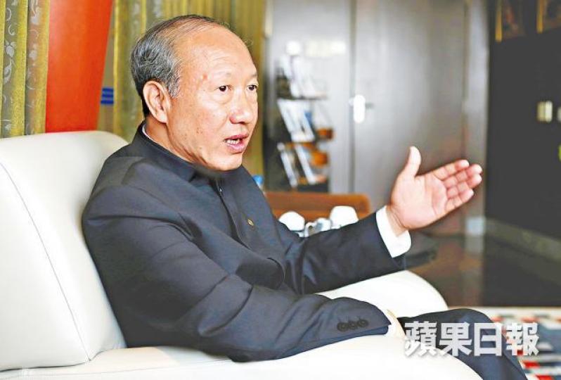 ■海航昨再減持德銀至8.8%;圖為海航主席陳峰。
■海航昨再減持德銀至8.8%;圖為海航主席陳峰。