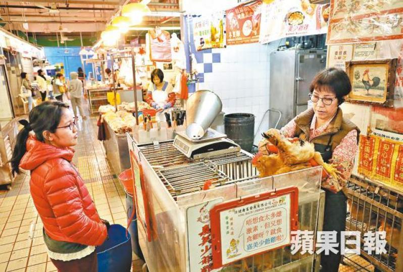 ■新春期間活雞價格急升。許頌明攝
■新春期間活雞價格急升。許頌明攝