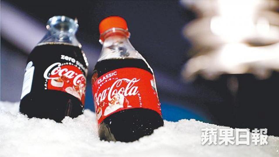■聖誕老人胖嘟嘟、笑呵呵、身穿紅衣和蓄着白鬍的形象是由可口可樂創造出來。 ■聖誕老人胖嘟嘟、笑呵呵、身穿紅衣和蓄着白鬍的形象是由可口可樂創造出來。