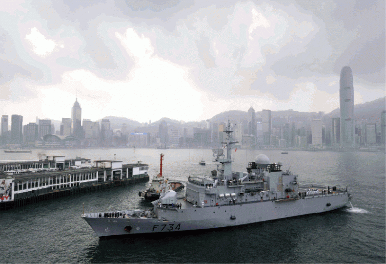 ■法國海軍護衞艦「葡月號」曾於2013年訪港,今次訪港停泊在堅尼地城招商局碼頭。法國駐港澳總領事館提供圖片
■法國海軍護衞艦「葡月號」曾於2013年訪港,今次訪港停泊在堅尼地城招商局碼頭。法國駐港澳總領事館提供圖片