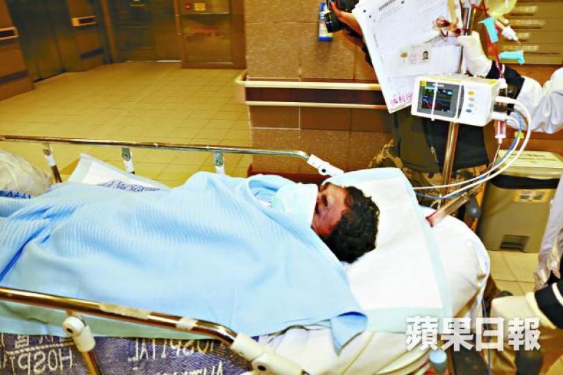 ■受傷南亞漢被斬至重傷,送院搶救後度過危險期。 ■受傷南亞漢被斬至重傷,送院搶救後度過危險期。