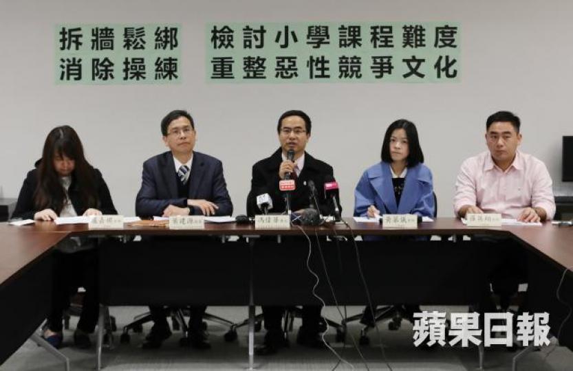 ■教協會長馮偉華指BCA已成應試文化催化劑,以致學校操練不斷。 ■教協會長馮偉華指BCA已成應試文化催化劑,以致學校操練不斷。