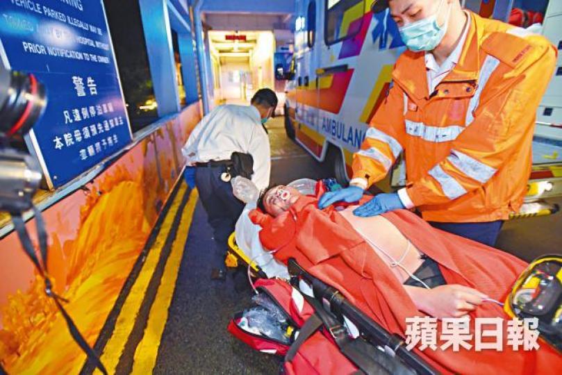 ■事主送院搶救,最後證實不治。 ■事主送院搶救,最後證實不治。