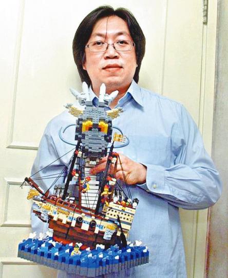 ■LEGO大師劉以良前日被發現車內燒炭亡。
■LEGO大師劉以良前日被發現車內燒炭亡。