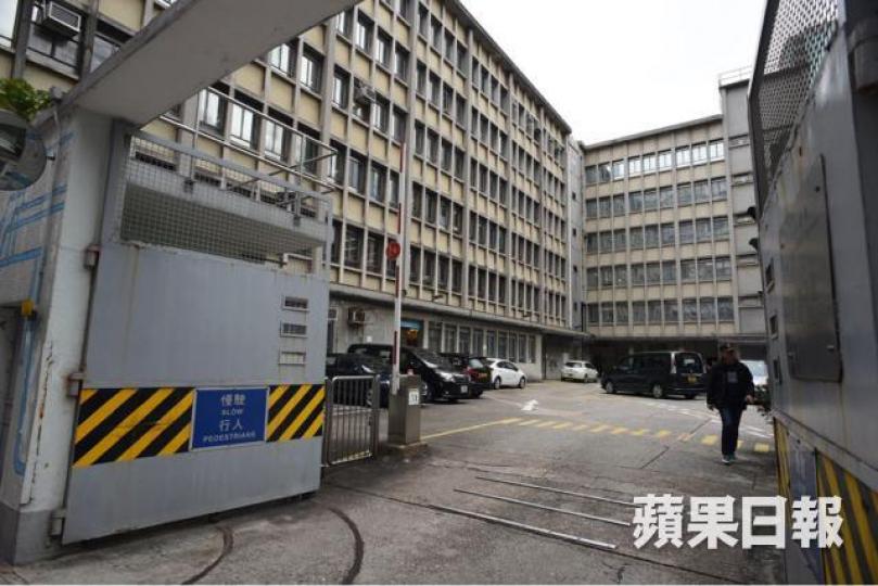 ■城規會昨就旺角洗衣街食環署及水務署辦事處用地重建規劃計劃進行討論。方家遠攝
■城規會昨就旺角洗衣街食環署及水務署辦事處用地重建規劃計劃進行討論。方家遠攝