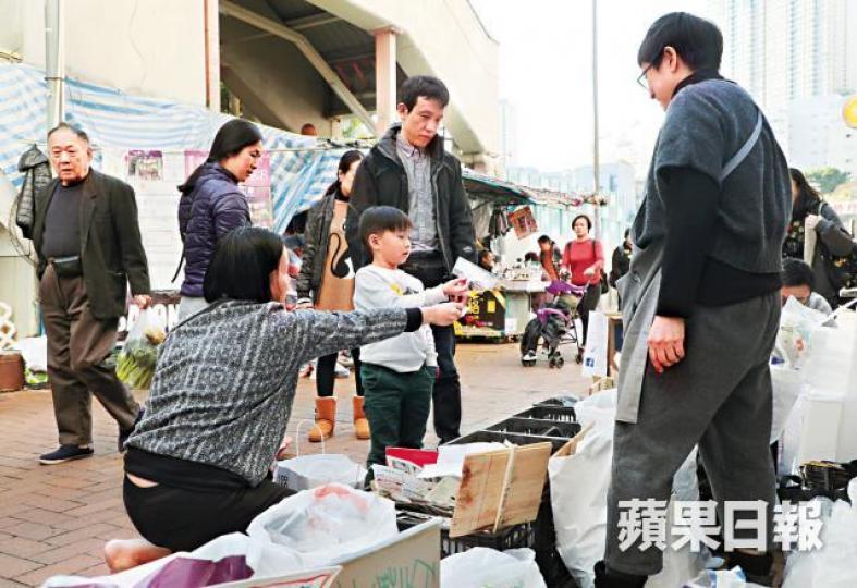 ■葵芳設有「不是垃圾站」,幫助市民養成回收的習慣和文化。夏家朗攝 ■葵芳設有「不是垃圾站」,幫助市民養成回收的習慣和文化。夏家朗攝