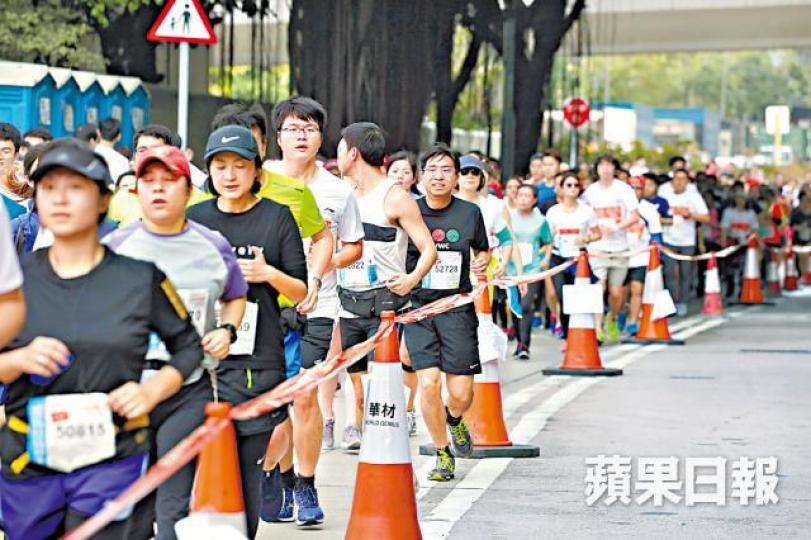 ■街馬在東九龍一帶舉行,有1.1萬人出席。 ■街馬在東九龍一帶舉行,有1.1萬人出席。
