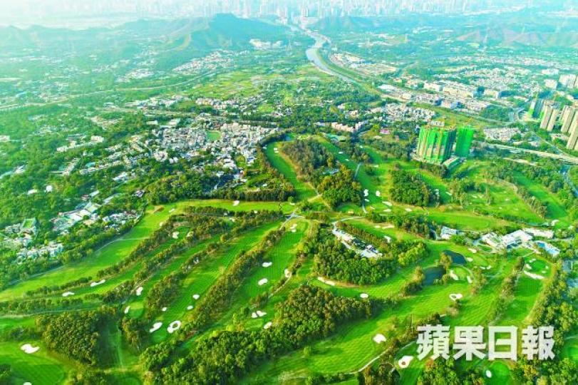 ■政府研究在粉嶺高球場建屋。王心義攝 ■政府研究在粉嶺高球場建屋。王心義攝