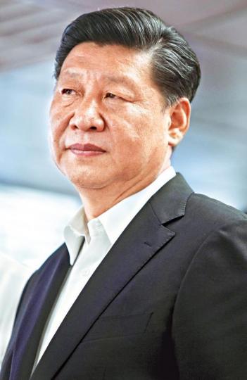 ■中共擬解除國家主席連任限制,為習近平稱帝鋪路。資料圖片 ■中共擬解除國家主席連任限制,為習近平稱帝鋪路。資料圖片