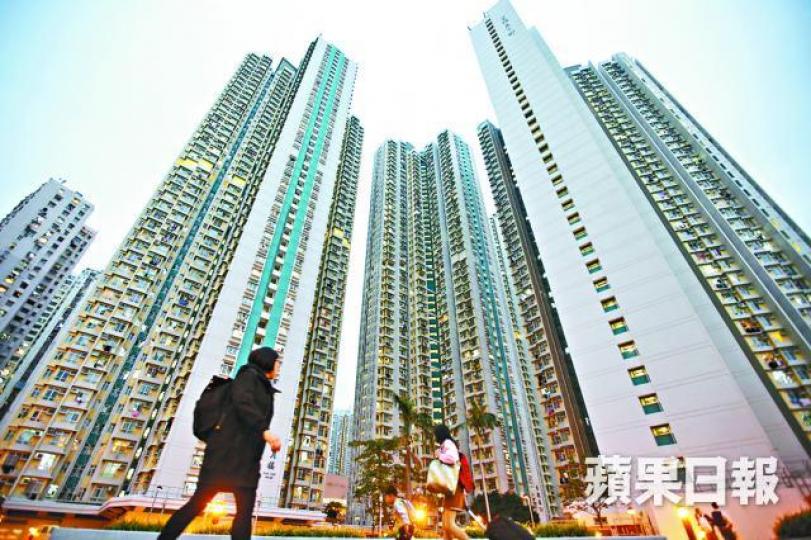 ■房委會建議上調公屋入息和資產限額平均2.6%和1.6%。