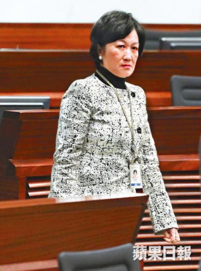 ■葉劉淑儀擔心政府大幅增加開支。■張超雄指預算案仍是還富於富。
