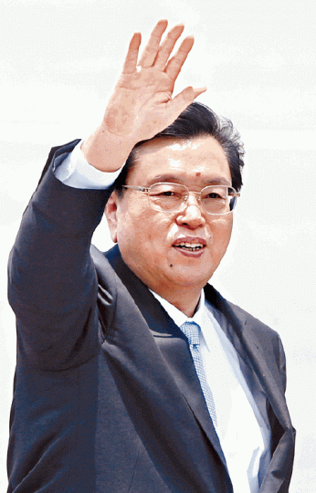 ■張德江主管的中央港澳工作協調小組定位備受關注。資料圖片■傳港澳辦將與國台辦合併,並由對台官員任主管。 ■張德江主管的中央港澳工作協調小組定位備受關注。資料圖片■傳港澳辦將與國台辦合併,並由對台官員任主管。
