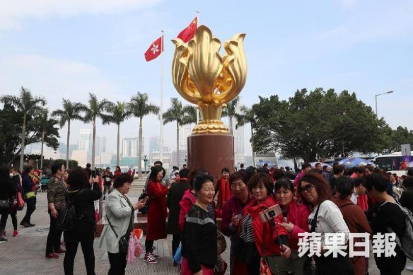 ■1月內地訪港旅客人次減少。
■1月內地訪港旅客人次減少。