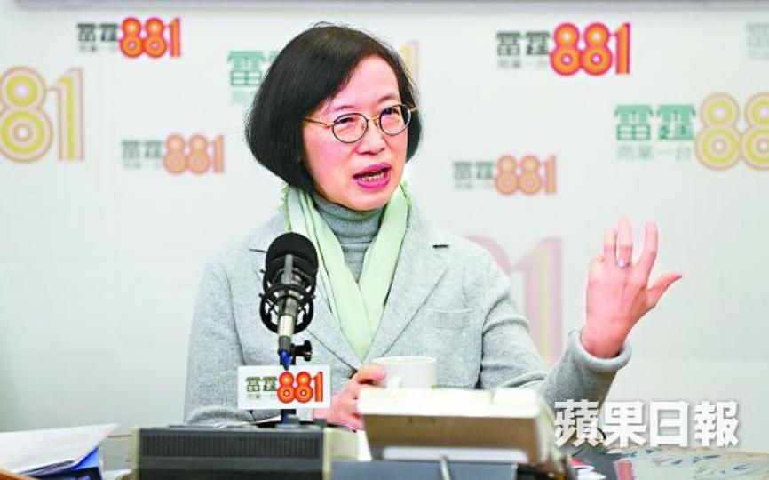 ■陳肇始指會加強宣傳,以吸引做簡單治療的市民轉投私營醫療市場。張志華攝 ■陳肇始指會加強宣傳,以吸引做簡單治療的市民轉投私營醫療市場。張志華攝