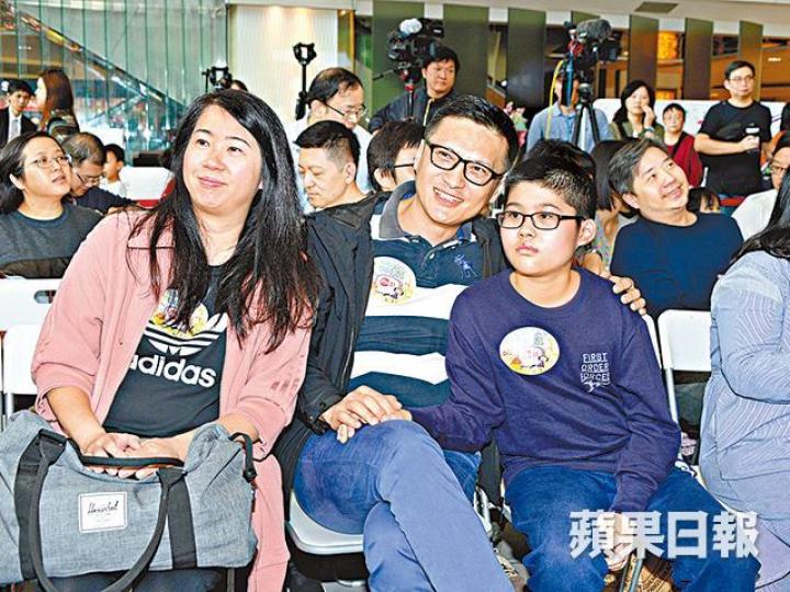 ■陳錦鴻希望囝囝透過識女仔，學懂勇於表達和溝通。
