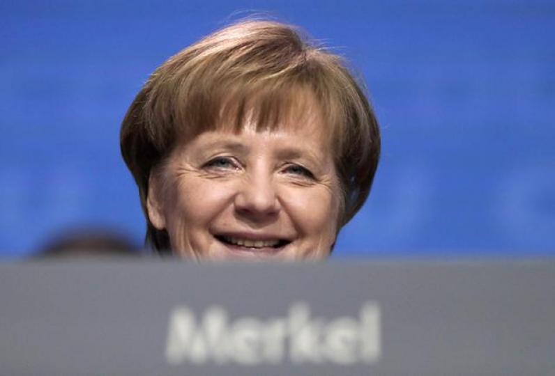 _e123_8WZCFm_merkel01