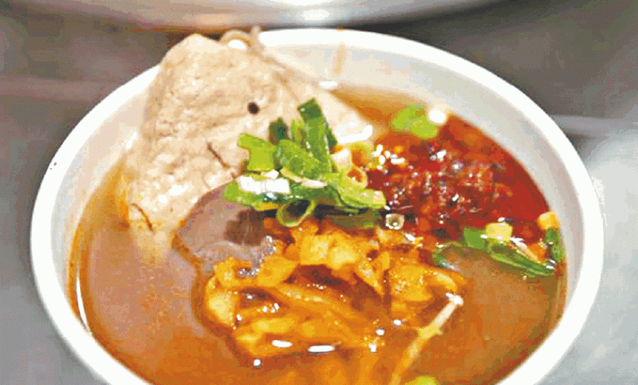 饒河街夜市施老闆麻辣臭豆腐