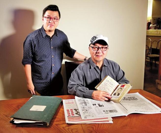 ■Allan展示當年寫下有關林彬被燒死的日記。 ■Allan展示當年寫下有關林彬被燒死的日記。