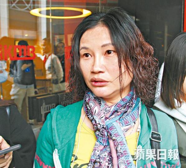 ■單親媽媽黃燕如稱當日罷駛時獲市民支持感鼓舞。
■單親媽媽黃燕如稱當日罷駛時獲市民支持感鼓舞。