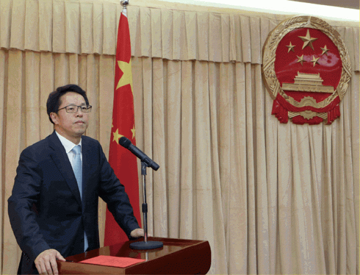 張曉明
張曉明