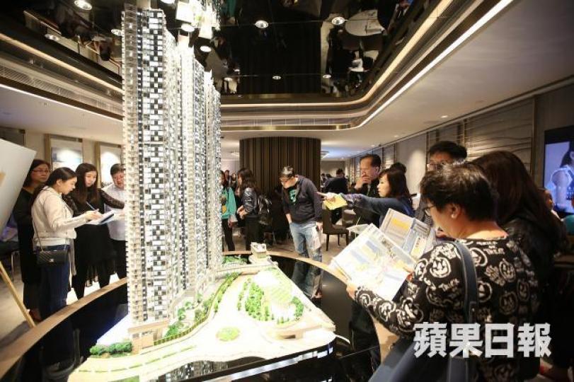 ■會德豐旗下日出康城Malibu昨截止收票,集團指收約9,803票。 ■會德豐旗下日出康城Malibu昨截止收票,集團指收約9,803票。