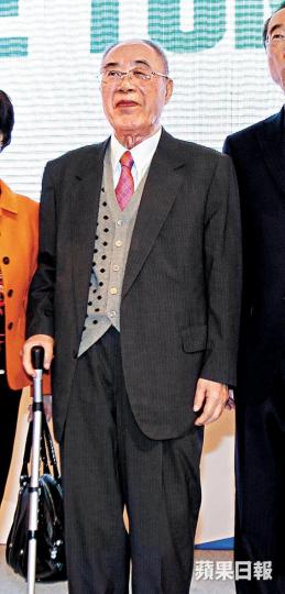唐翔千■唐翔千昨早離世,享年95歲,過往多次與妻子、兒子及媳婦出席活動。 唐翔千■唐翔千昨早離世,享年95歲,過往多次與妻子、兒子及媳婦出席活動。