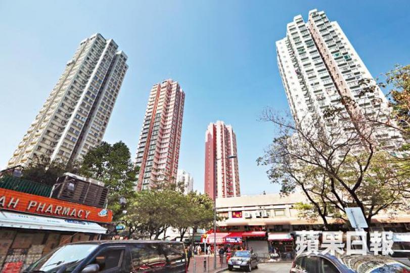 ■李令翔表示,部份地區如屯門的二手樓仍有大量九成按保業務。
■李令翔表示,部份地區如屯門的二手樓仍有大量九成按保業務。