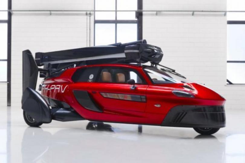 ■全球第一輛飛行汽車PAL-V,預計售價為62萬美元。互聯網圖片
■全球第一輛飛行汽車PAL-V,預計售價為62萬美元。互聯網圖片