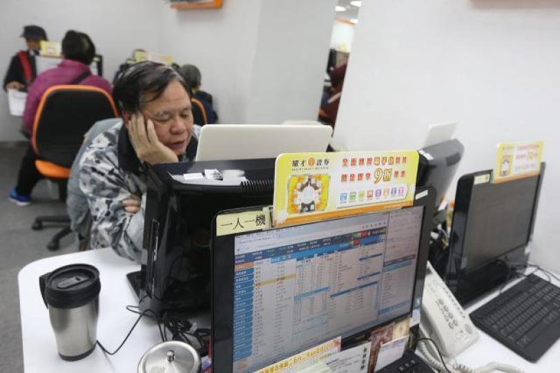 ■過份艱澀的財務報表,一般投資者不易理解當中的邏輯和意義。資料圖片
■過份艱澀的財務報表,一般投資者不易理解當中的邏輯和意義。資料圖片