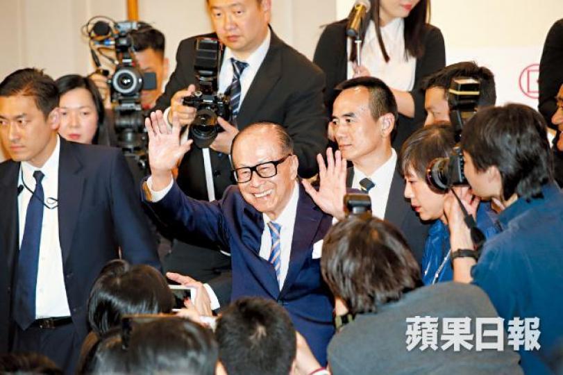 ■在香港商場叱咤逾半世紀,李嘉誠將於5月轉任長和資深顧問。晉平安攝
■在香港商場叱咤逾半世紀,李嘉誠將於5月轉任長和資深顧問。晉平安攝