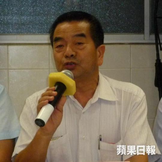 ■汽車交通運輸業總工會理事勞士正指大部份司機安裝車cam目的為保障自己,萬一被打劫時可向警方提供證據。
■汽車交通運輸業總工會理事勞士正指大部份司機安裝車cam目的為保障自己,萬一被打劫時可向警方提供證據。
