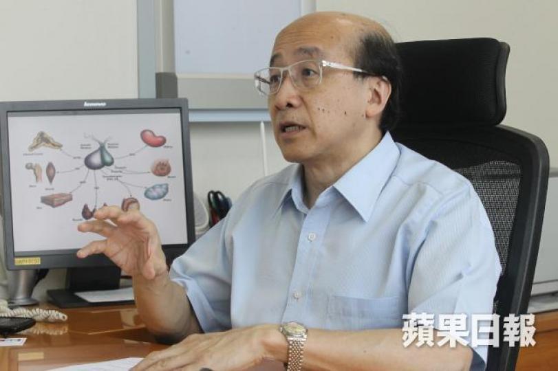 ■唐俊業指精油中不少化學物會干擾內分泌,故不建議成人及兒童使用。資料圖片 ■唐俊業指精油中不少化學物會干擾內分泌,故不建議成人及兒童使用。資料圖片