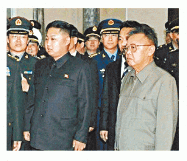 ■上世紀50年代,毛澤東(右)宴請到訪的金日成。
■上世紀50年代,毛澤東(右)宴請到訪的金日成。
