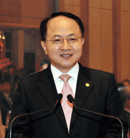 ■中聯辦網頁只上載王志民的致辭照,未見林鄭等座上客。
■中聯辦網頁只上載王志民的致辭照,未見林鄭等座上客。