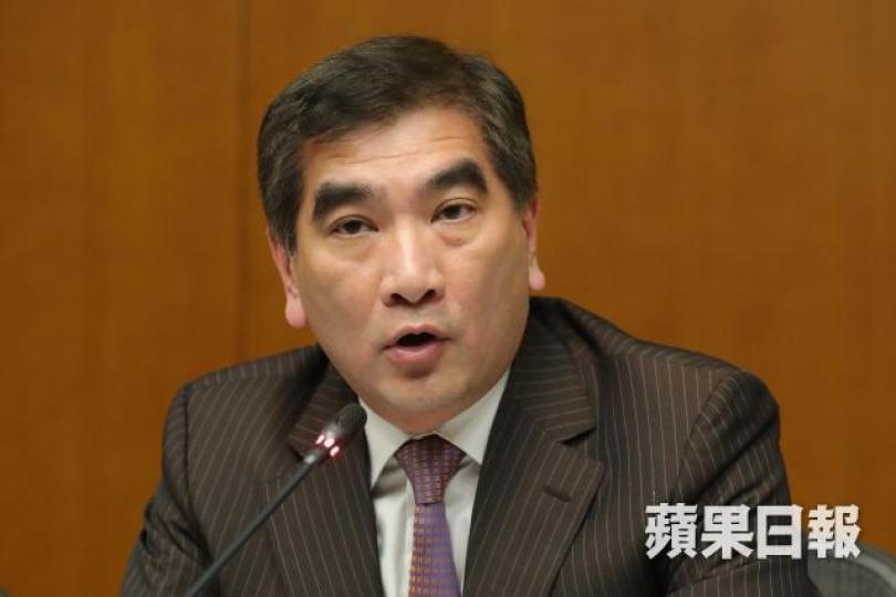■鍾國斌批評政府方案「搵商界笨」。資料圖片
■鍾國斌批評政府方案「搵商界笨」。資料圖片