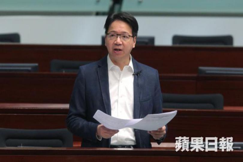 ■莫乃光稱,私隱條例不容許將客戶資料外洩,「但私下有冇透露資料就好難知」。資料圖片 ■莫乃光稱,私隱條例不容許將客戶資料外洩,「但私下有冇透露資料就好難知」。資料圖片