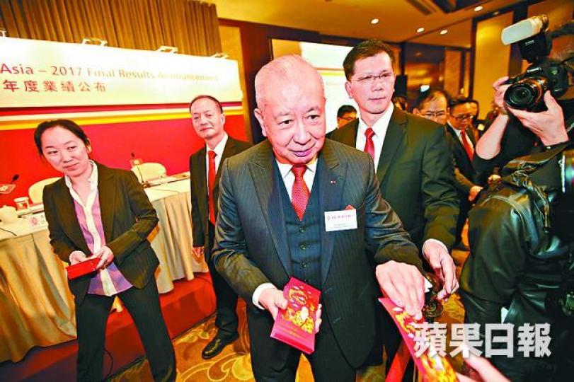 ■東亞舊年業績有起色,帶挈寶哥哥人工升六成。資料圖片 ■東亞舊年業績有起色,帶挈寶哥哥人工升六成。資料圖片