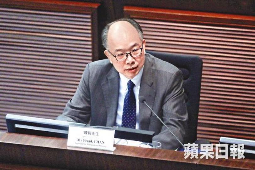 ■陳帆一度以「甩轆」兩字形容高鐵出軌事件,遭到議員炮轟用字不妥。 ■陳帆一度以「甩轆」兩字形容高鐵出軌事件,遭到議員炮轟用字不妥。