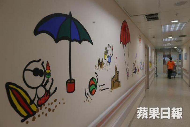 ■筆者認為,兒科病房護士對病人來說不僅是照顧者,更像是陪伴小孩成長的家人。資料圖片 ■筆者認為,兒科病房護士對病人來說不僅是照顧者,更像是陪伴小孩成長的家人。資料圖片