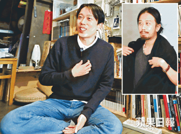 ■梁穎禮入獄後剪去長髮和剃去鬍鬚,與先前的嬉皮士形象(右圖)大為不同。易仰民攝 ■梁穎禮入獄後剪去長髮和剃去鬍鬚,與先前的嬉皮士形象(右圖)大為不同。易仰民攝