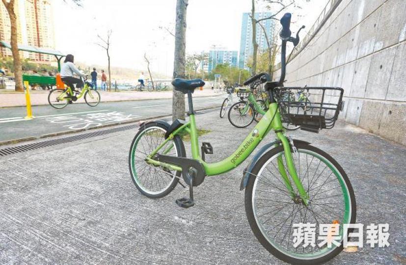 ■有指Gobee.bike去年11月已有亂扣錢問題,當時公司只更換了單車鎖內的網絡卡。王子俊攝■有網民稱,手機App在「鎖車」後沒有停止計算使用時數,累積了4,000幾分鐘,收費近700元。互聯網 ■有指Gobee.bike去年11月已有亂扣錢問題,當時公司只更換了單車鎖內的網絡卡。王子俊攝■有網民稱,手機App在「鎖車」後沒有停止計算使用時數,累積了4,000幾分鐘,收費近700元。互聯網