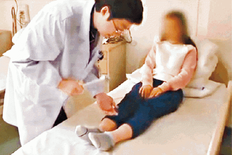 ■因食齋減肥險變癱的陳女士住院檢查。 ■因食齋減肥險變癱的陳女士住院檢查。